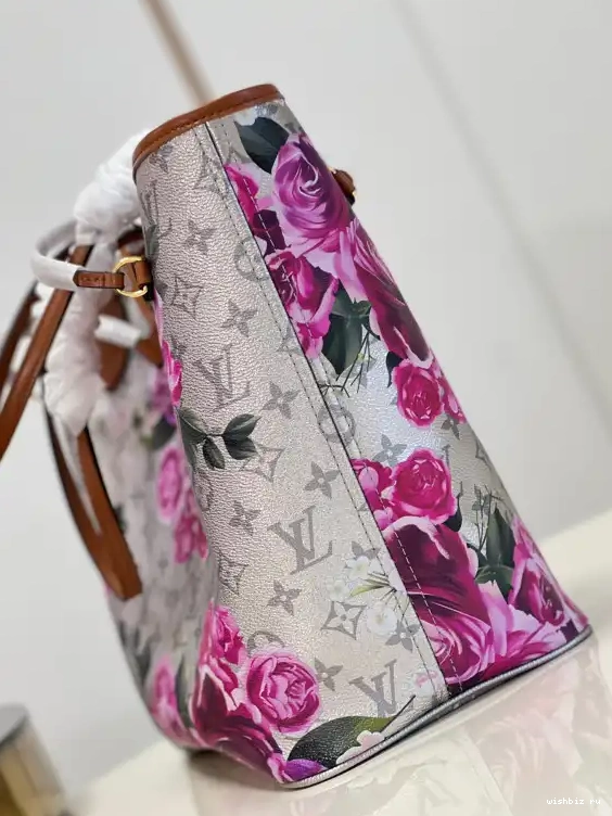 WIS MM NEVERFULL LOUIS VUITTON 0420